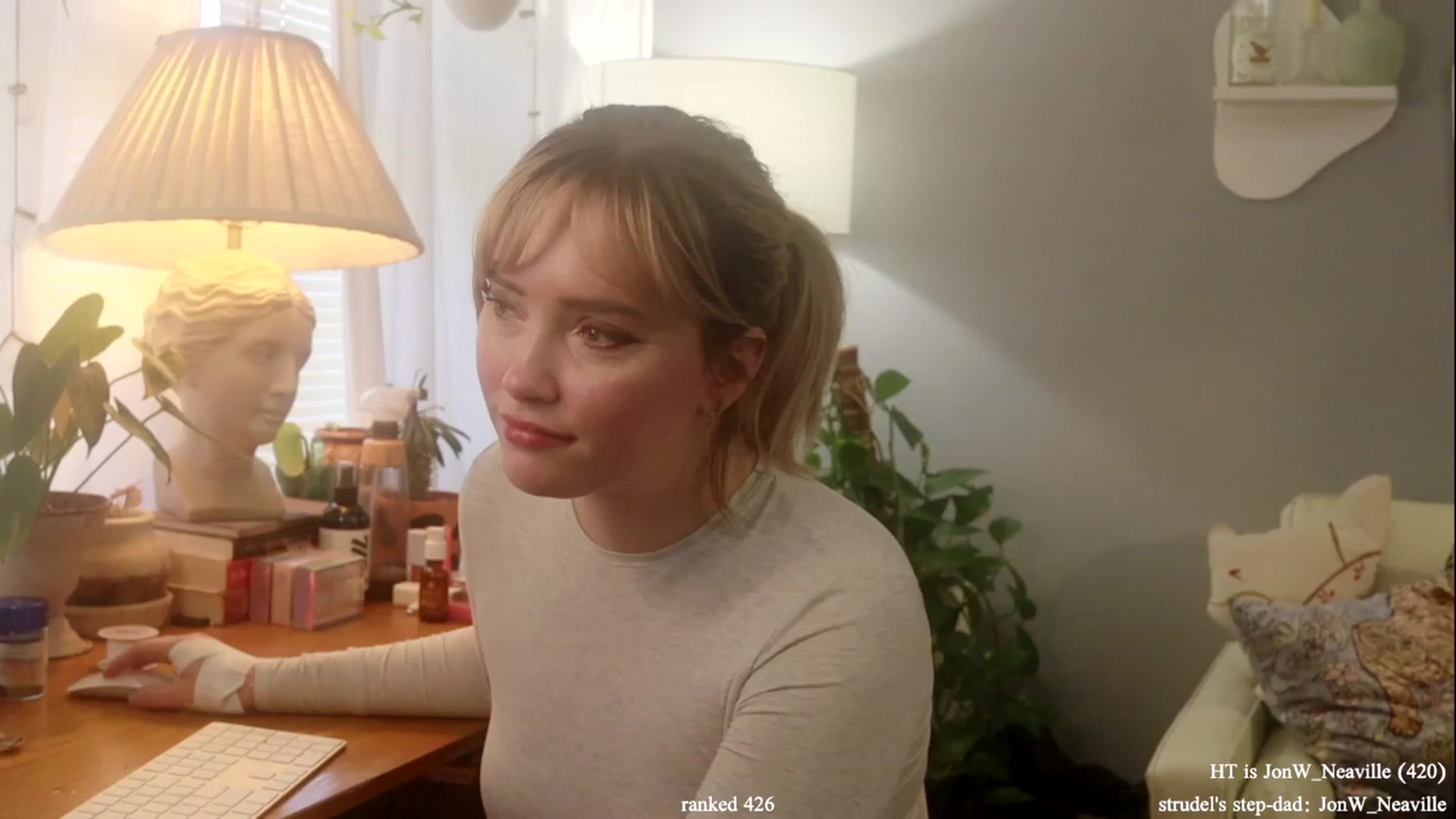 Gallery image thumbnail from daddyissues's myfreecams stream on, 12/07/2023, 16:51 image 12 of 20