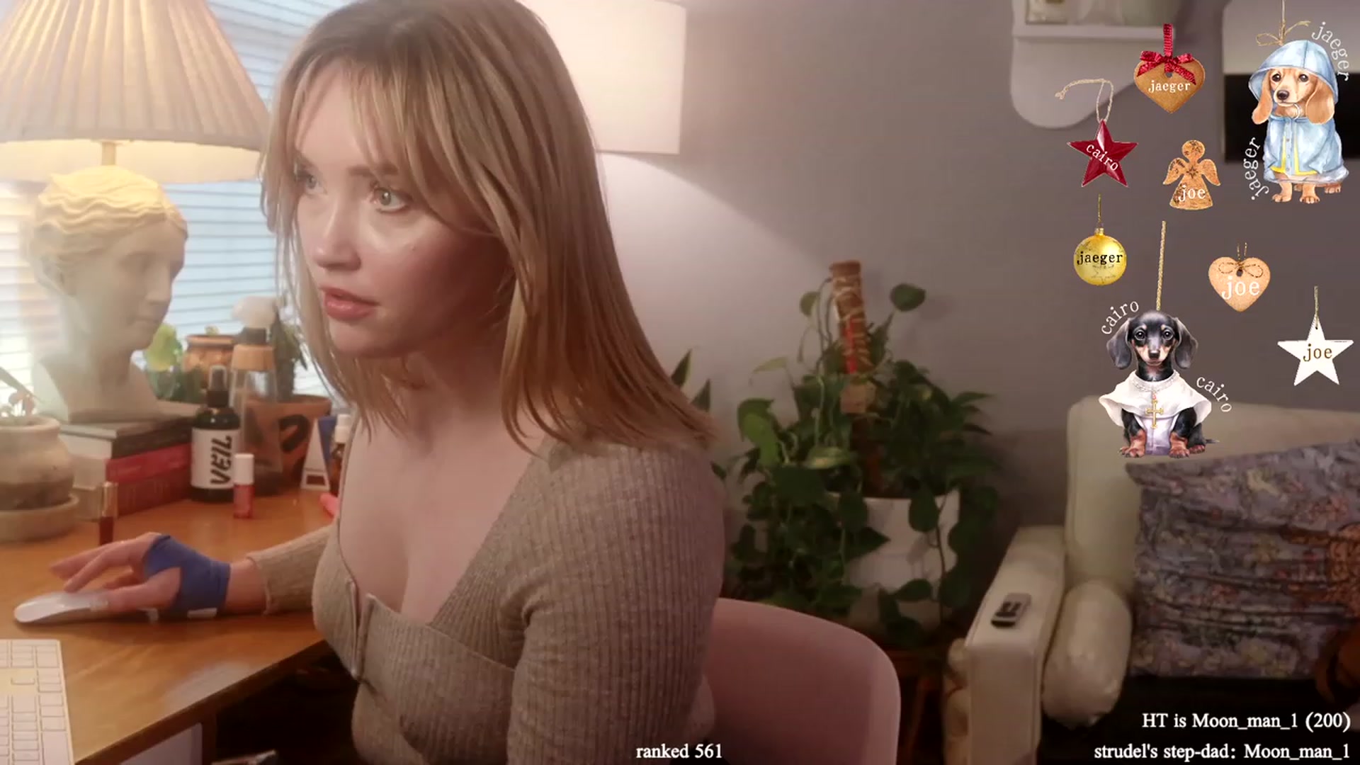 Gallery image thumbnail from daddyissues's myfreecams stream on, 12/15/2023, 19:37 image 17 of 20
