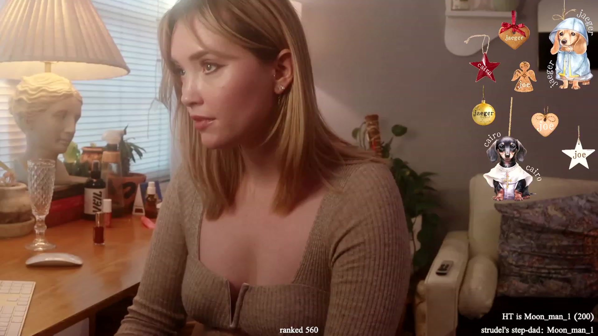 Gallery image thumbnail from daddyissues's myfreecams stream on, 12/15/2023, 19:37 image 11 of 20