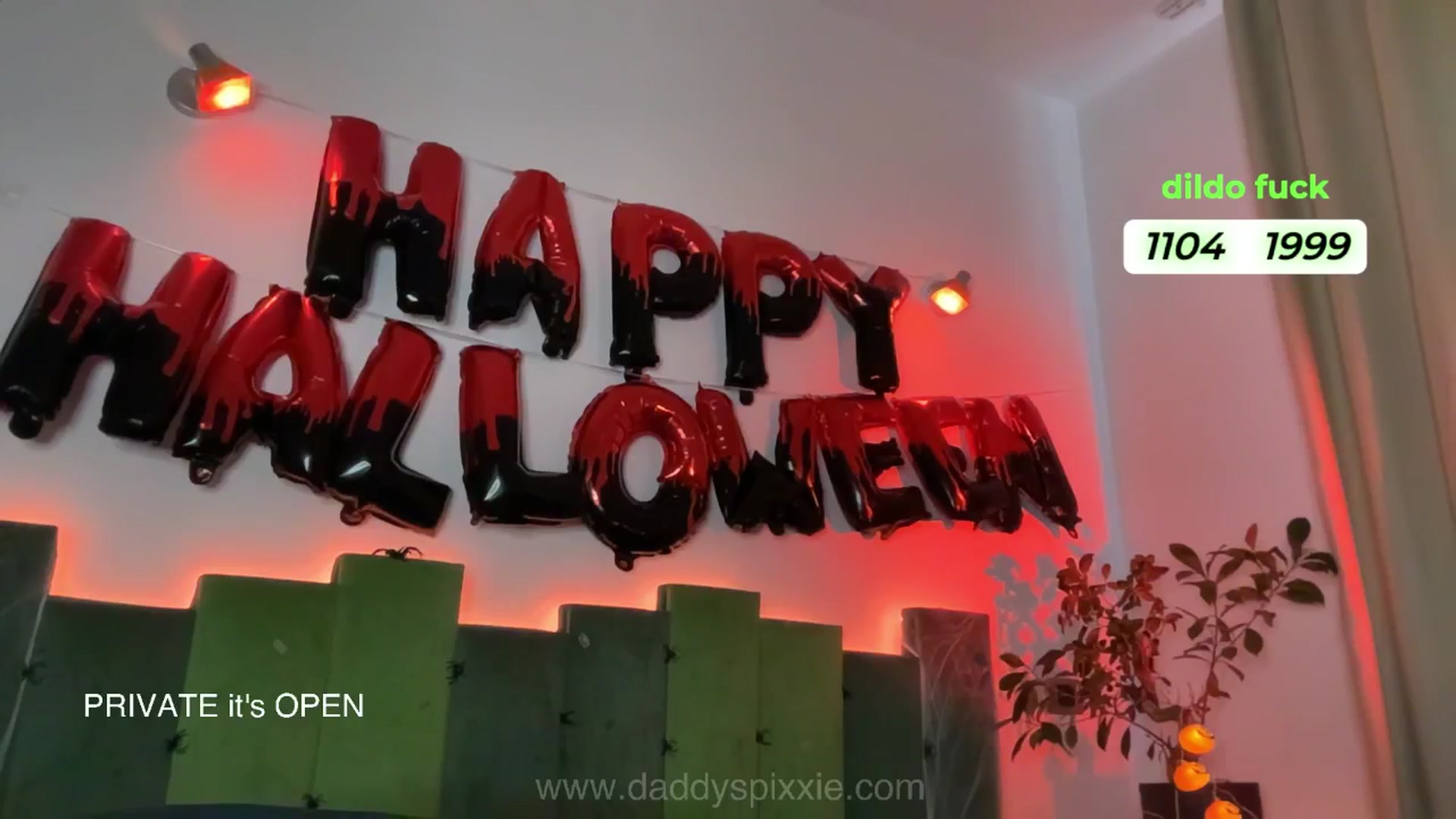 Gallery image thumbnail from daddyspixxie's myfreecams stream on, 10/28/2025, 12:35 image 17 of 20