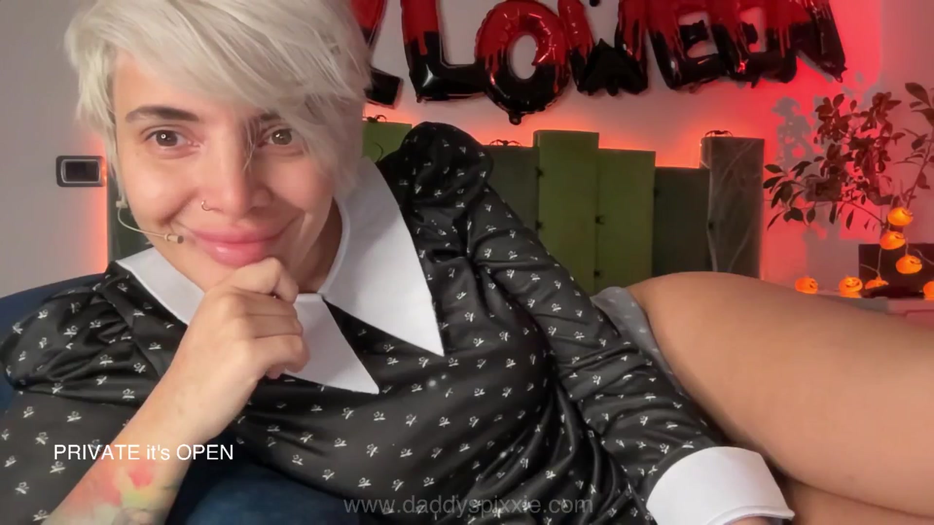 Gallery image thumbnail from daddyspixxie's myfreecams stream on, 10/30/2025, 11:15 image 5 of 20