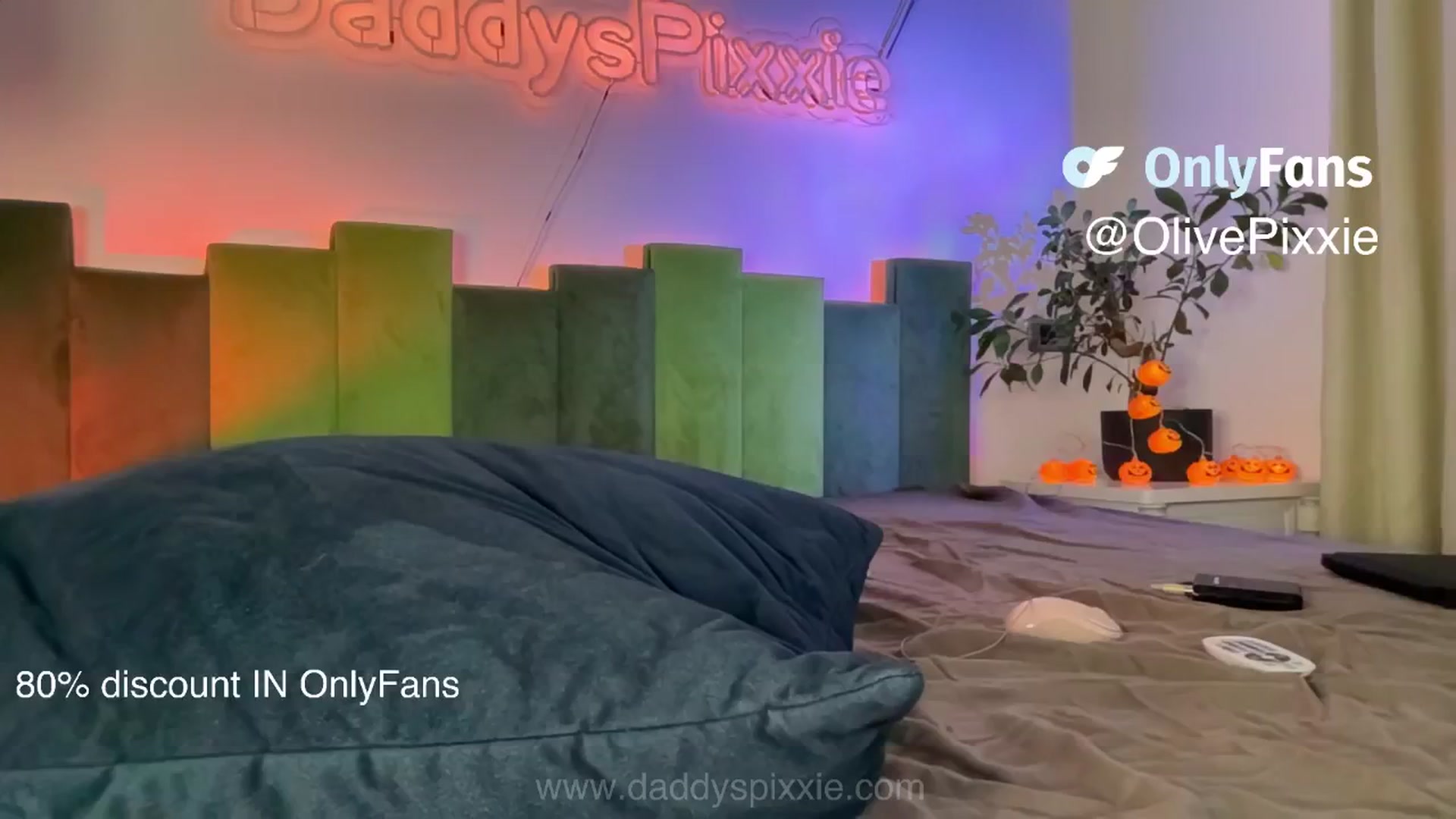 Gallery image thumbnail from daddyspixxie's myfreecams stream on, 11/17/2025, 11:50 image 5 of 20