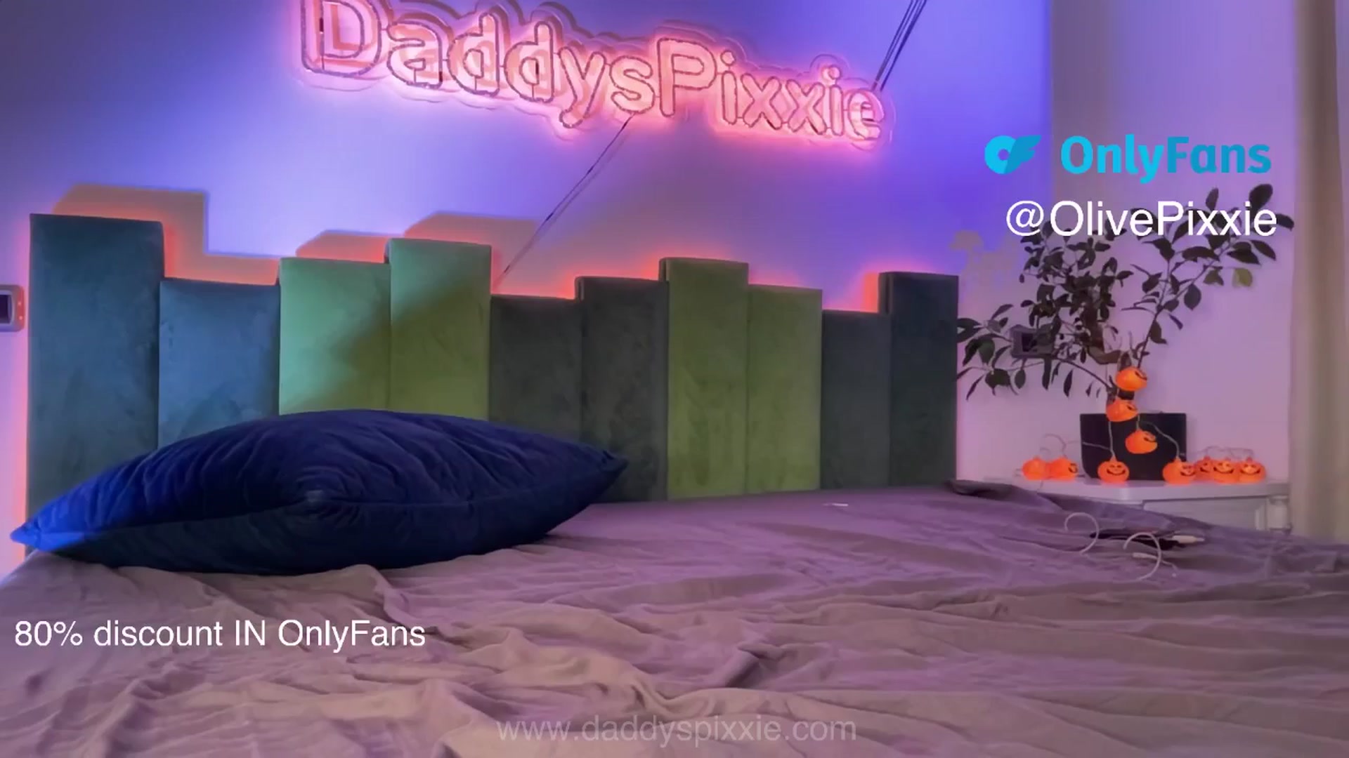 Gallery image thumbnail from daddyspixxie's myfreecams stream on, 11/18/2025, 11:09 image 6 of 20