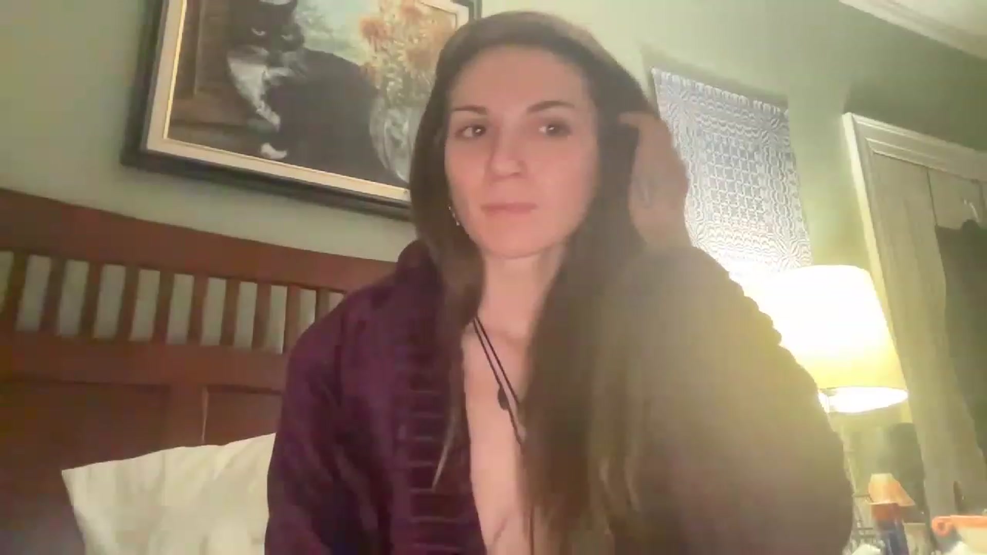 Gallery image thumbnail from dahliaxdaisy's myfreecams stream on, 12/25/2022, 22:58 image 7 of 20