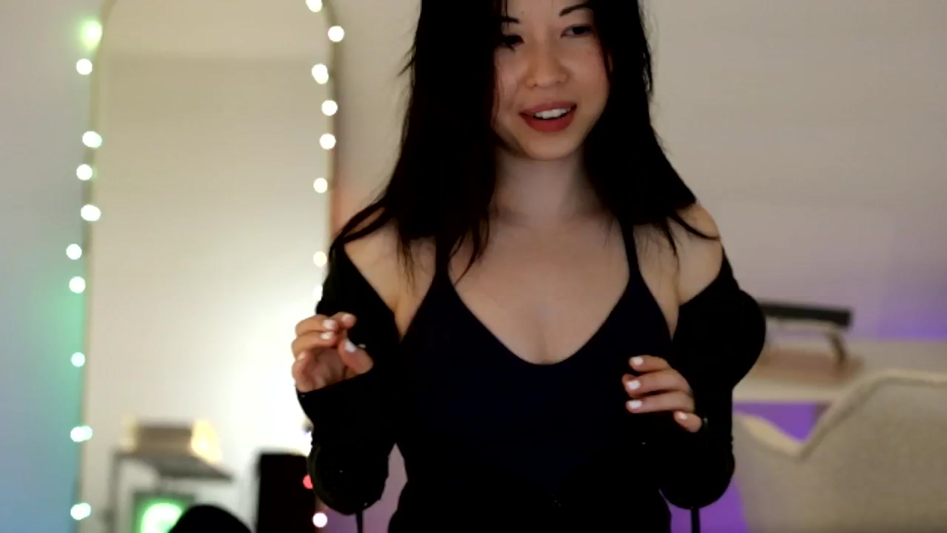 Gallery image thumbnail from dais_'s myfreecams stream on, 05/30/2025, 01:48 image 13 of 20