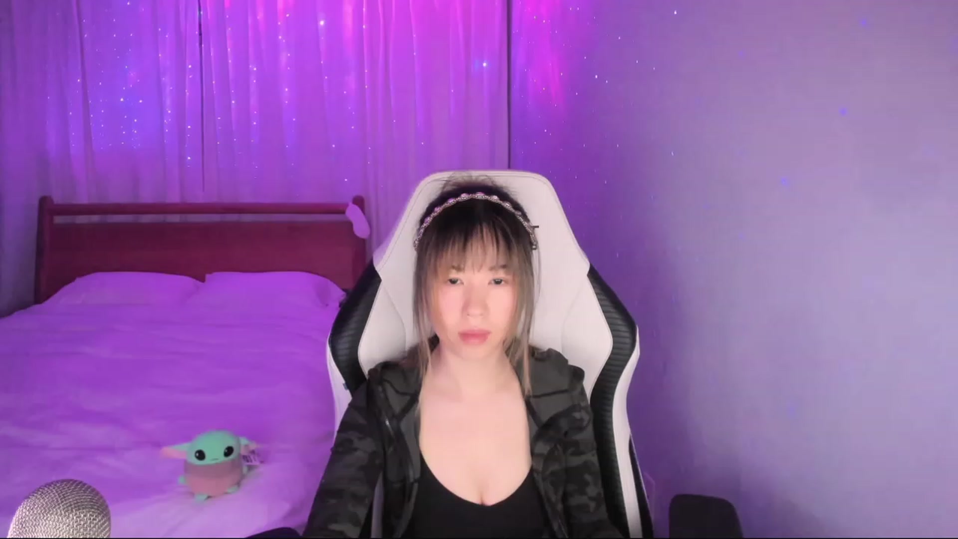 Gallery image thumbnail from daisiee's myfreecams stream on, 01/26/2024, 01:30 image 8 of 20