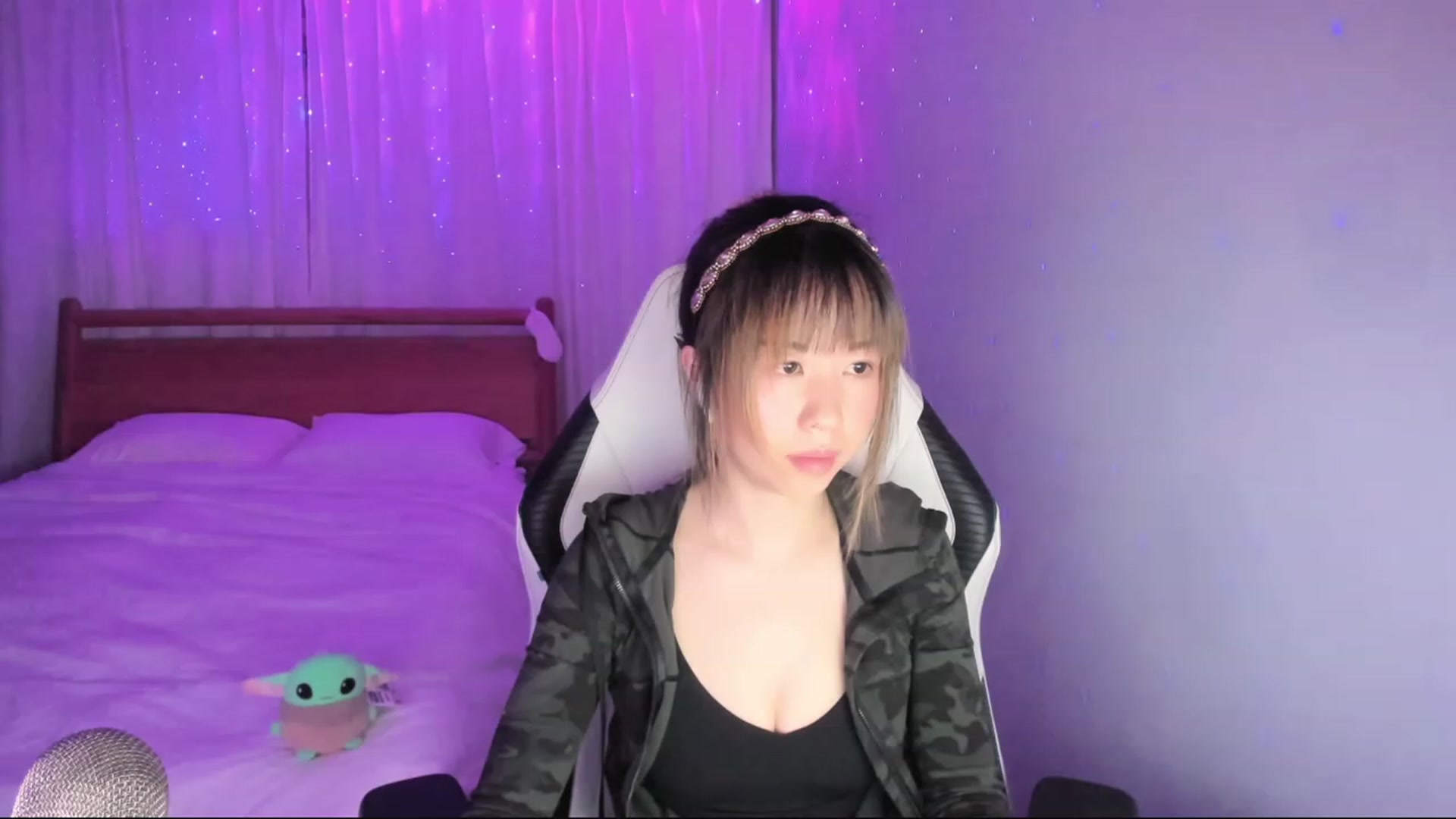 Gallery image thumbnail from daisiee's myfreecams stream on, 01/26/2024, 01:30 image 20 of 20