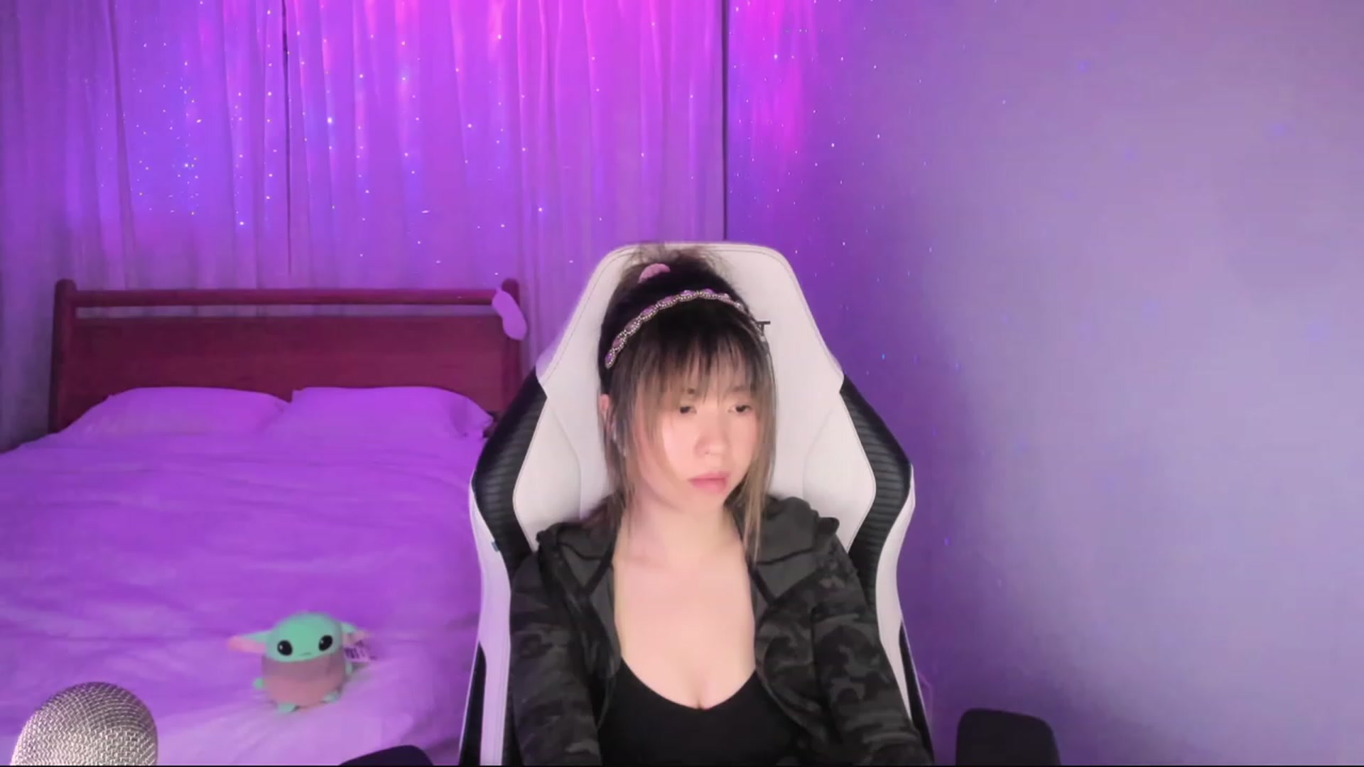 Gallery image thumbnail from daisiee's myfreecams stream on, 01/26/2024, 01:30 image 7 of 20