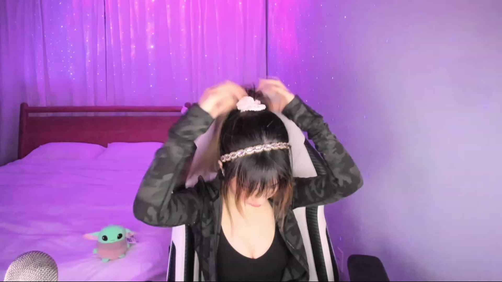 Gallery image thumbnail from daisiee's myfreecams stream on, 01/26/2024, 01:30 image 3 of 20