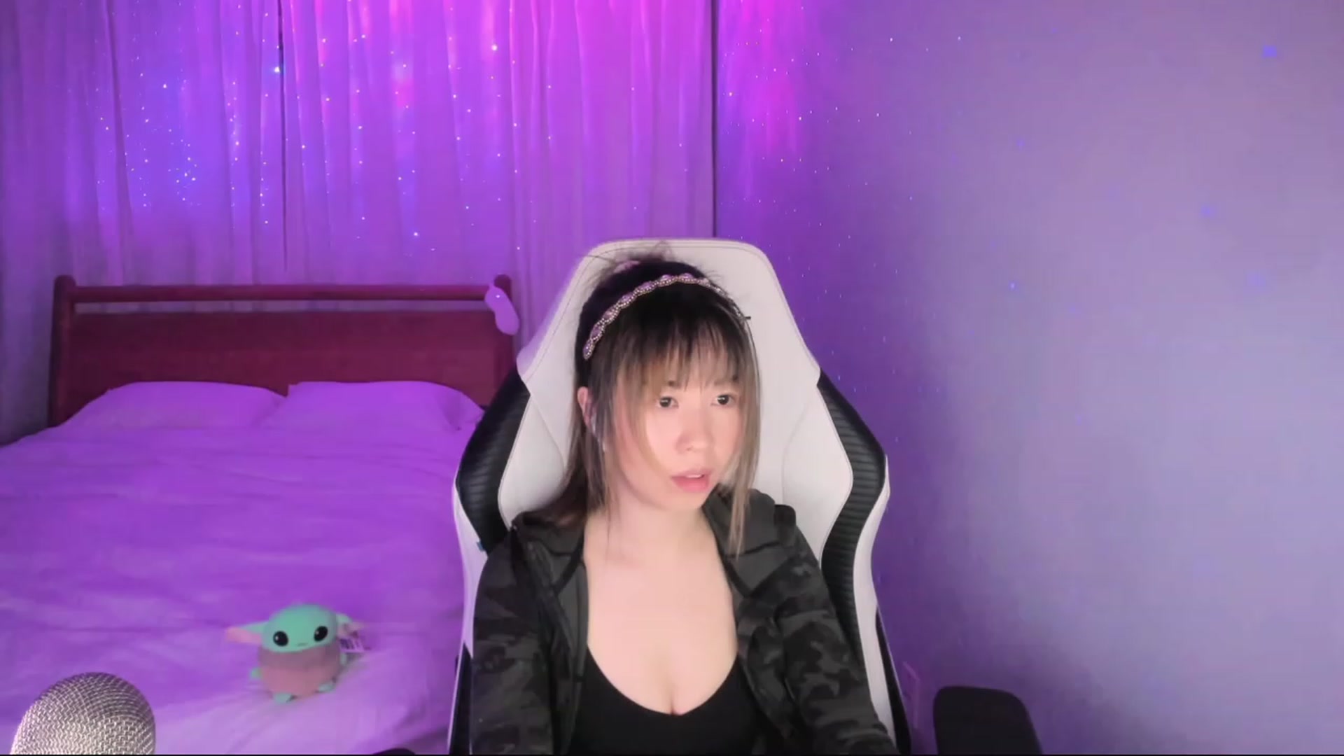 Gallery image thumbnail from daisiee's myfreecams stream on, 01/26/2024, 01:30 image 4 of 20