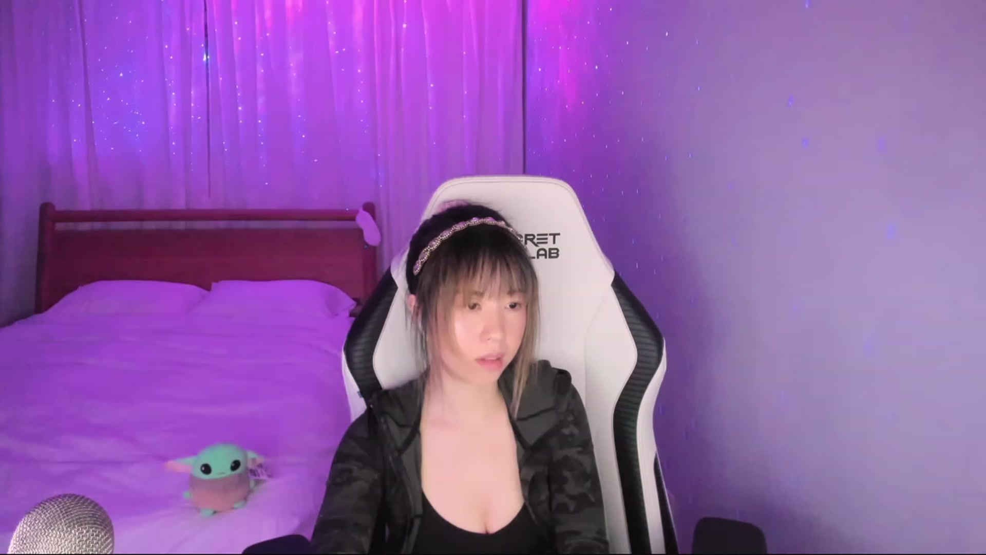 Gallery image thumbnail from daisiee's myfreecams stream on, 01/26/2024, 01:30 image 13 of 20