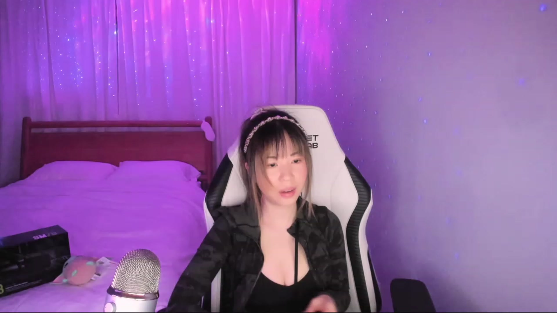 Gallery image thumbnail from daisiee's myfreecams stream on, 01/26/2024, 02:13 image 15 of 20