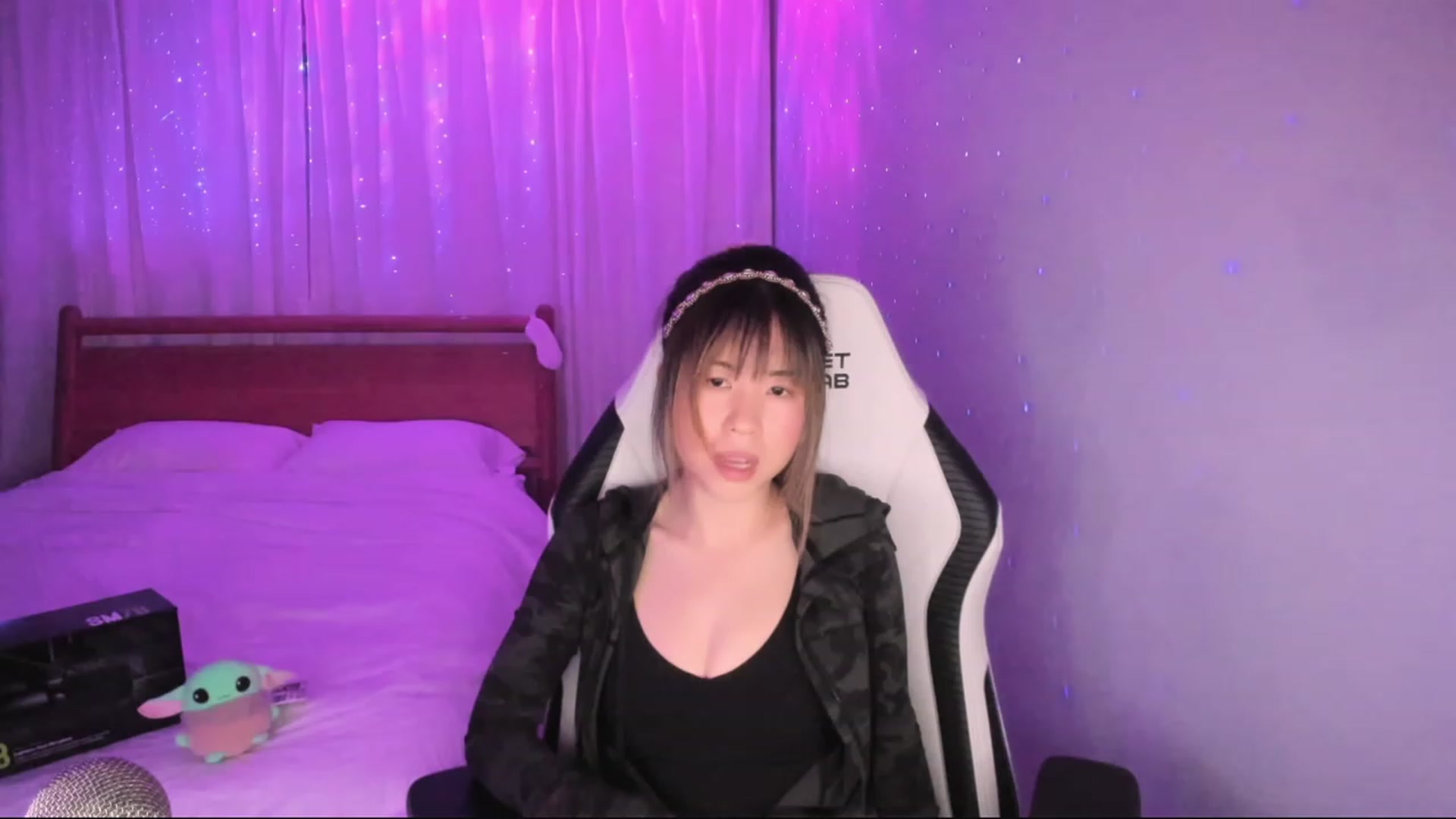 Gallery image thumbnail from daisiee's myfreecams stream on, 01/26/2024, 02:13 image 1 of 20