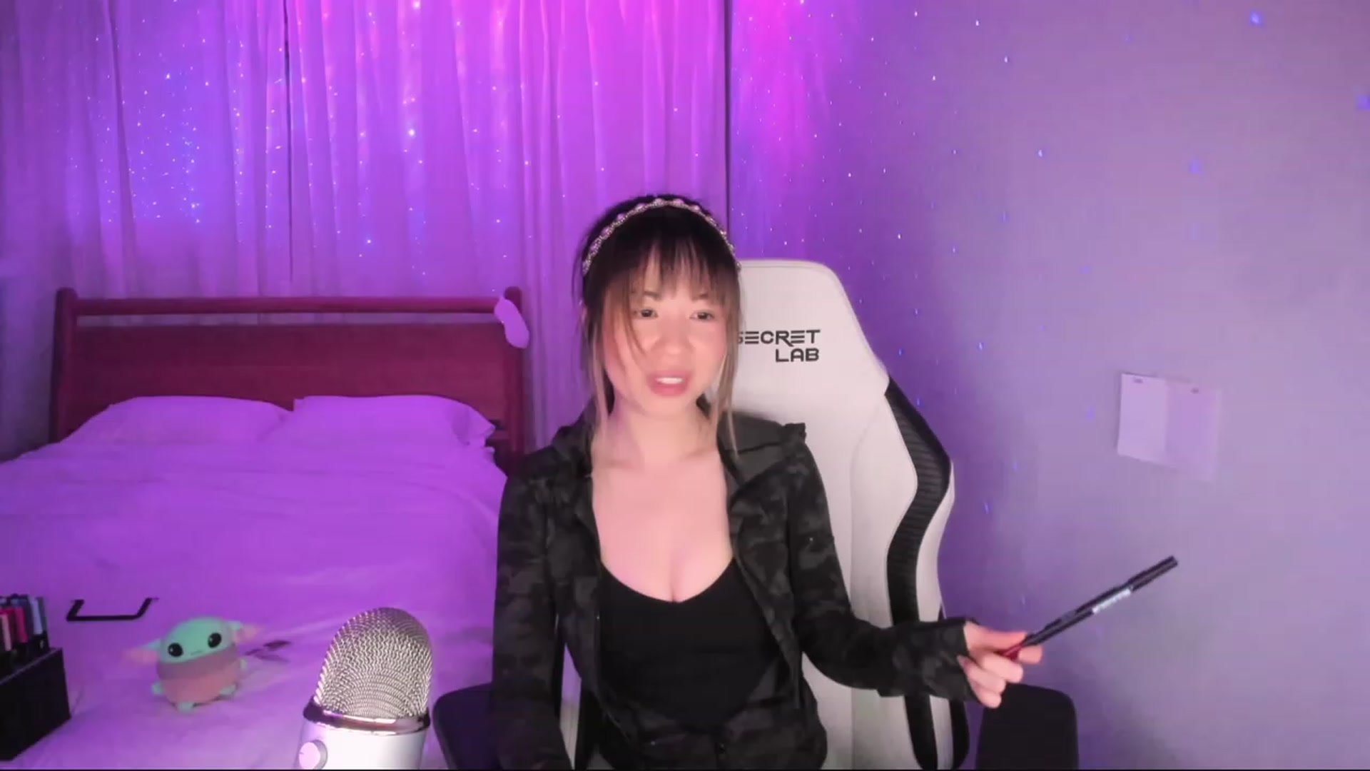 Gallery image thumbnail from daisiee's myfreecams stream on, 01/26/2024, 04:02 image 2 of 20