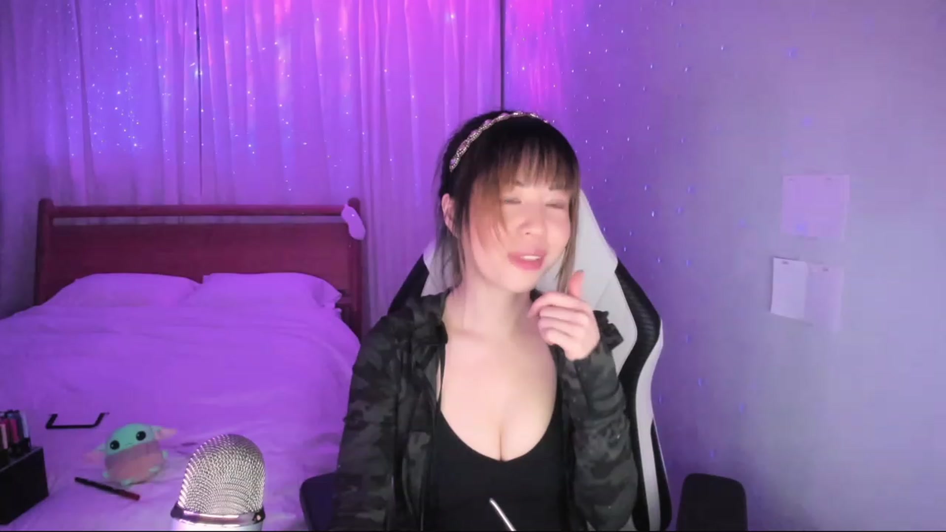 Gallery image thumbnail from daisiee's myfreecams stream on, 01/26/2024, 04:02 image 9 of 20
