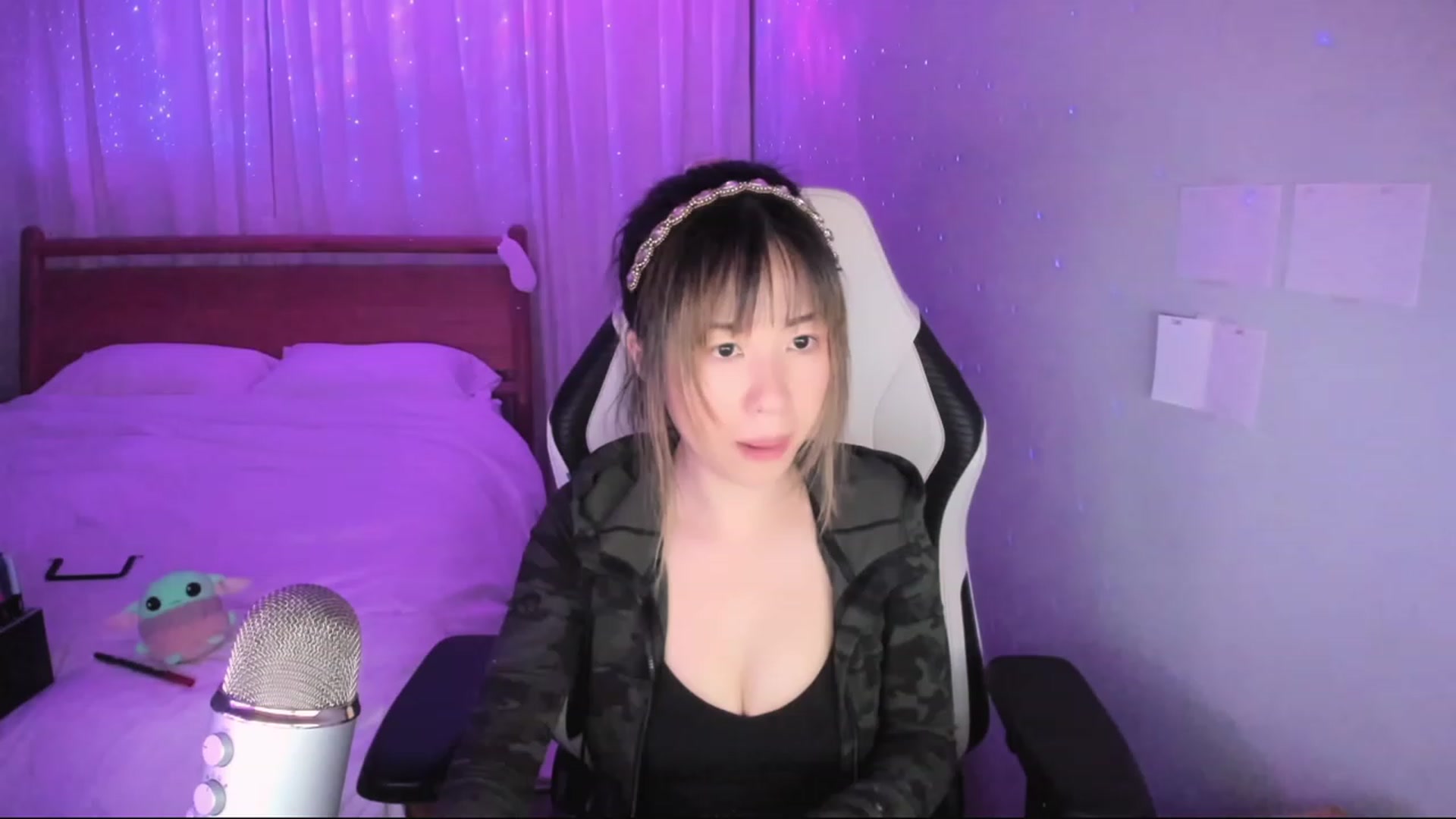 Gallery image thumbnail from daisiee's myfreecams stream on, 01/26/2024, 06:11 image 3 of 20