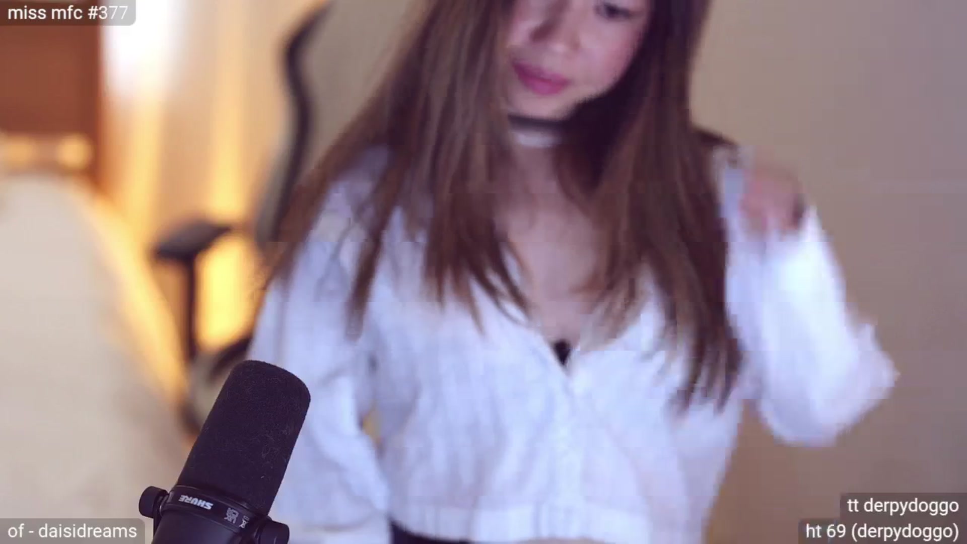 Gallery image thumbnail from daisii's myfreecams stream on, 07/15/2024, 24:01 image 19 of 20