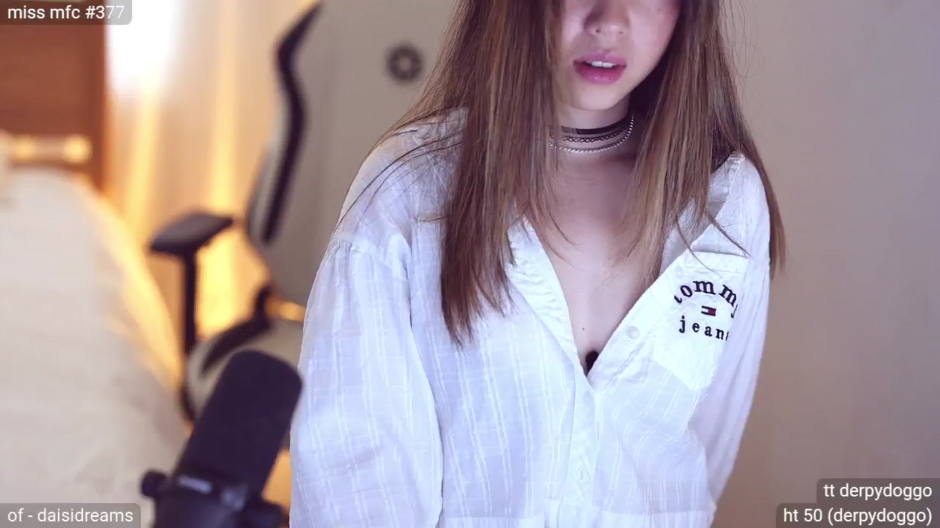 Gallery image thumbnail from daisii's myfreecams stream on, 07/15/2024, 24:01 image 15 of 20