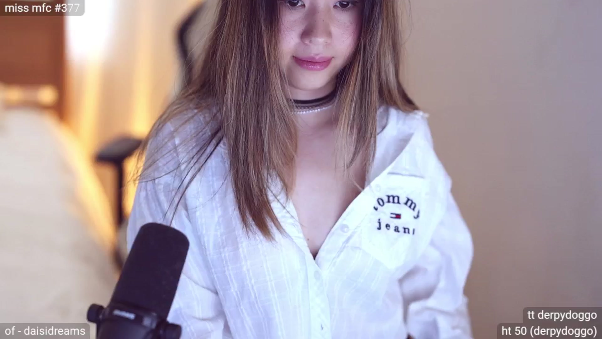 Gallery image thumbnail from daisii's myfreecams stream on, 07/15/2024, 24:01 image 10 of 20