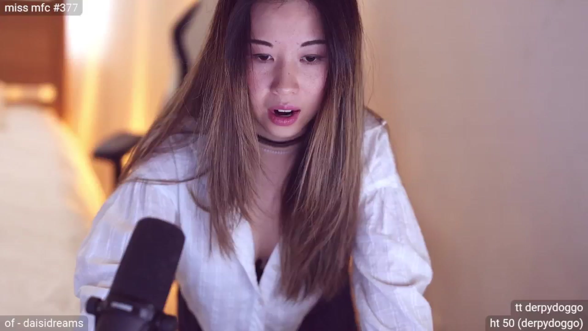 Gallery image thumbnail from daisii's myfreecams stream on, 07/15/2024, 24:01 image 9 of 20