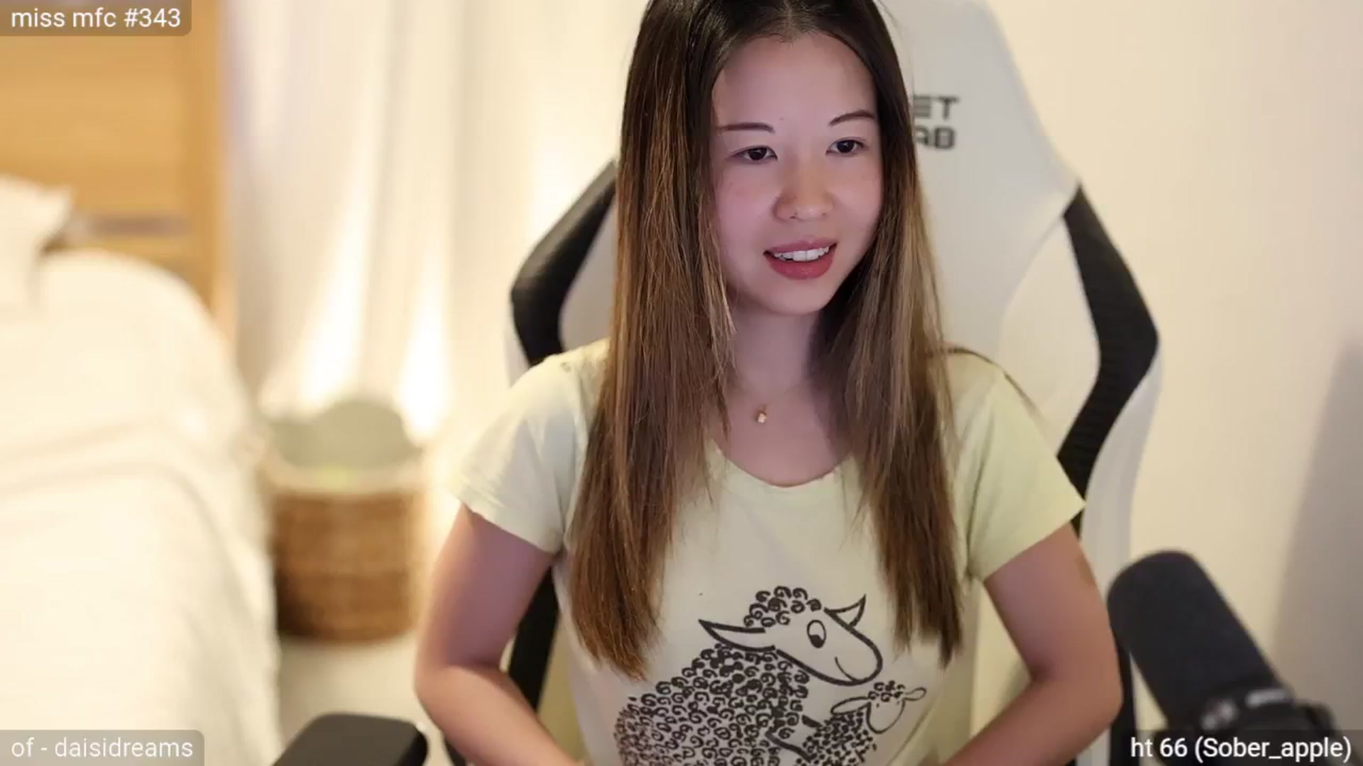 Gallery image thumbnail from daisii's myfreecams stream on, 07/21/2024, 01:38 image 3 of 20