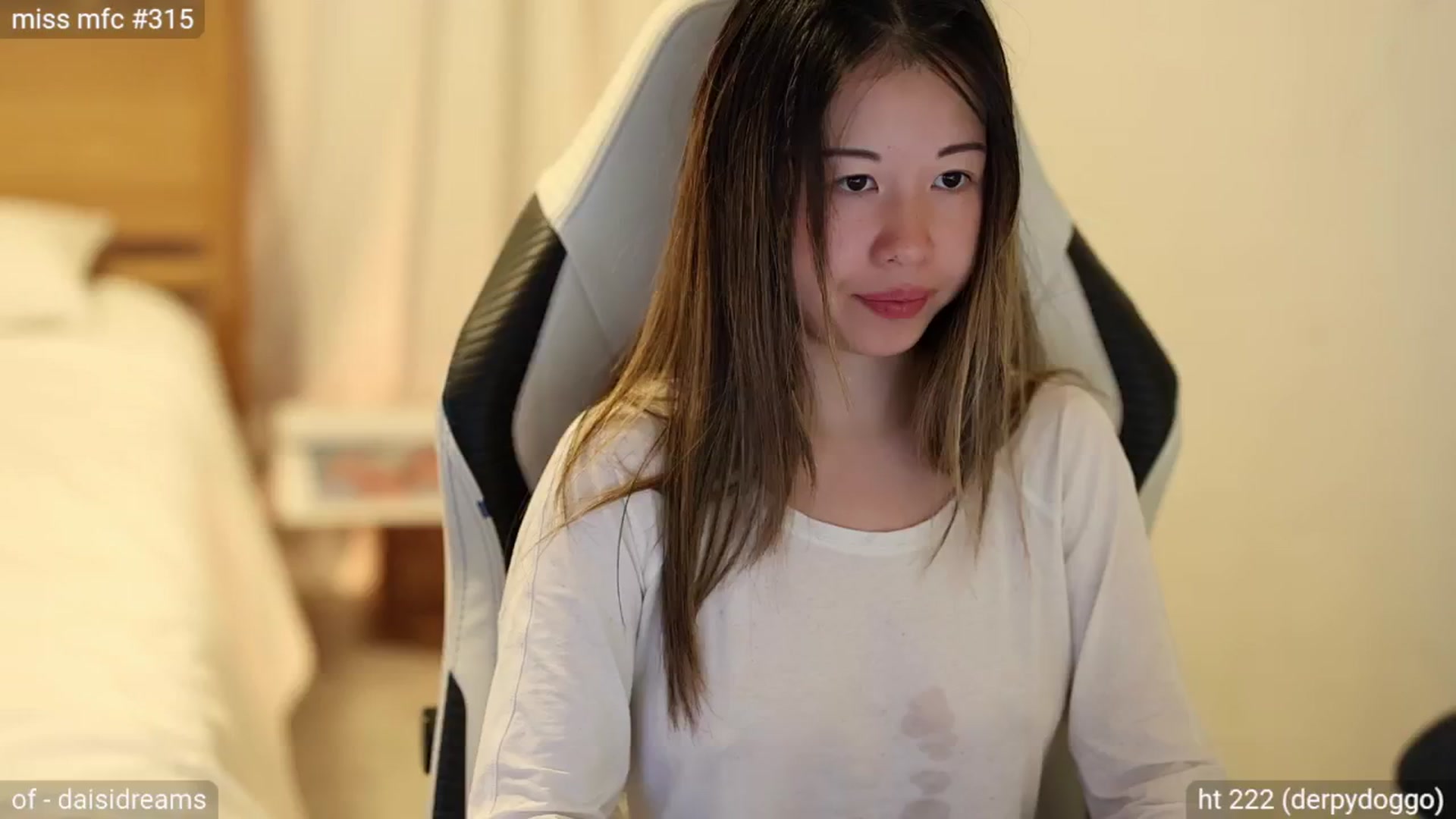 Gallery image thumbnail from daisii's myfreecams stream on, 07/23/2024, 02:47 image 7 of 20