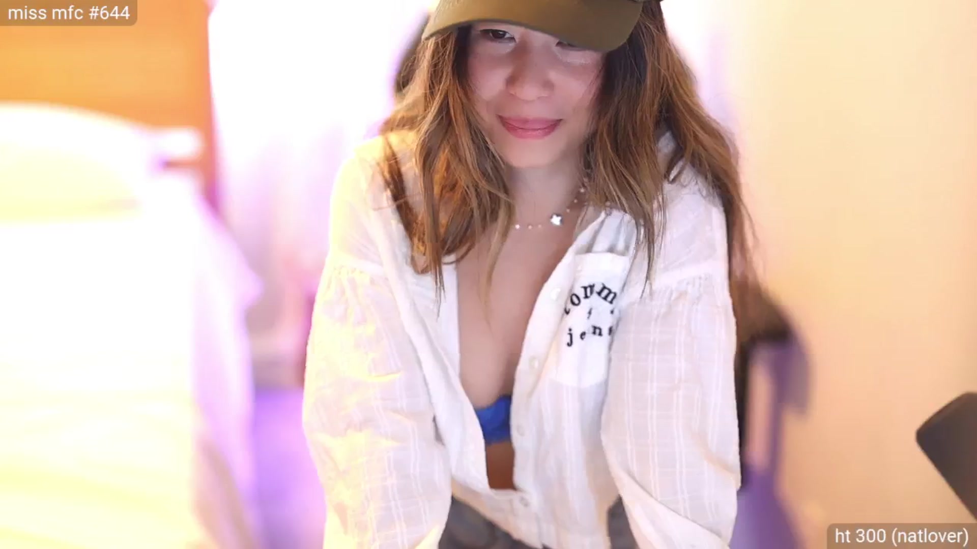 Gallery image thumbnail from daisii's myfreecams stream on, 08/12/2024, 24:31 image 9 of 20