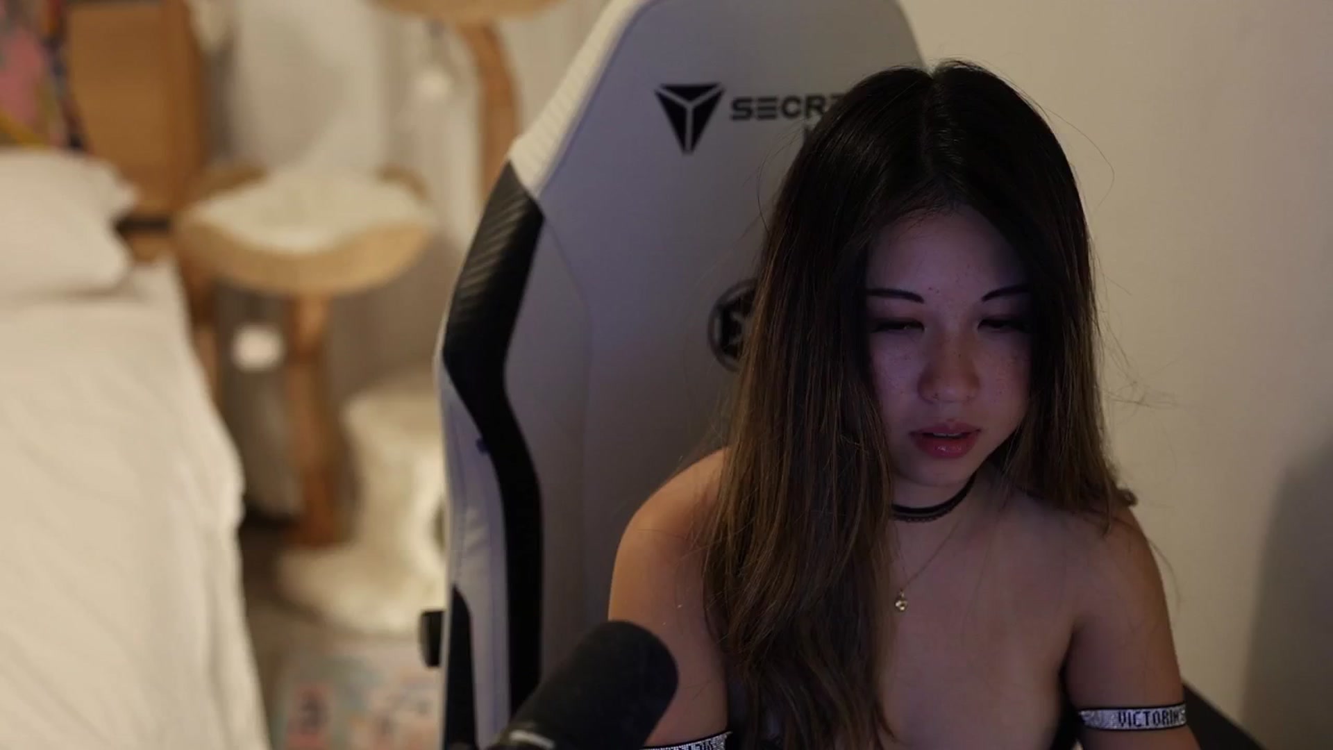 Gallery image thumbnail from daisii's myfreecams stream on, 09/15/2024, 06:09 image 10 of 20