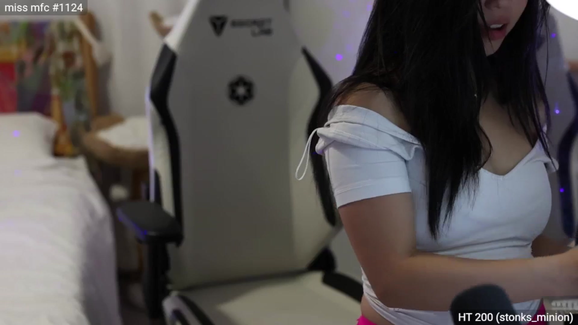 Gallery image thumbnail from daisii's myfreecams stream on, 09/18/2024, 09:28 image 19 of 20