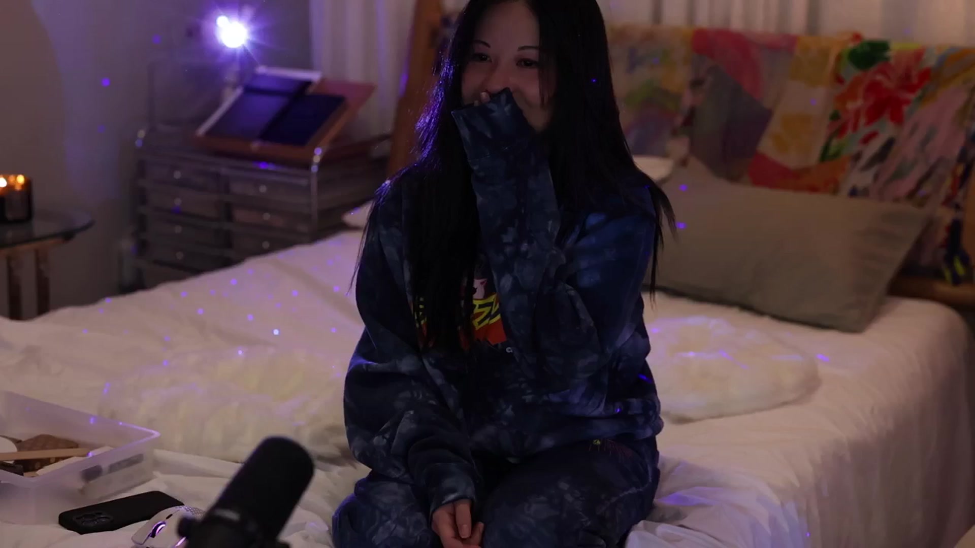 Gallery image thumbnail from daisii's myfreecams stream on, 09/22/2024, 01:23 image 14 of 20
