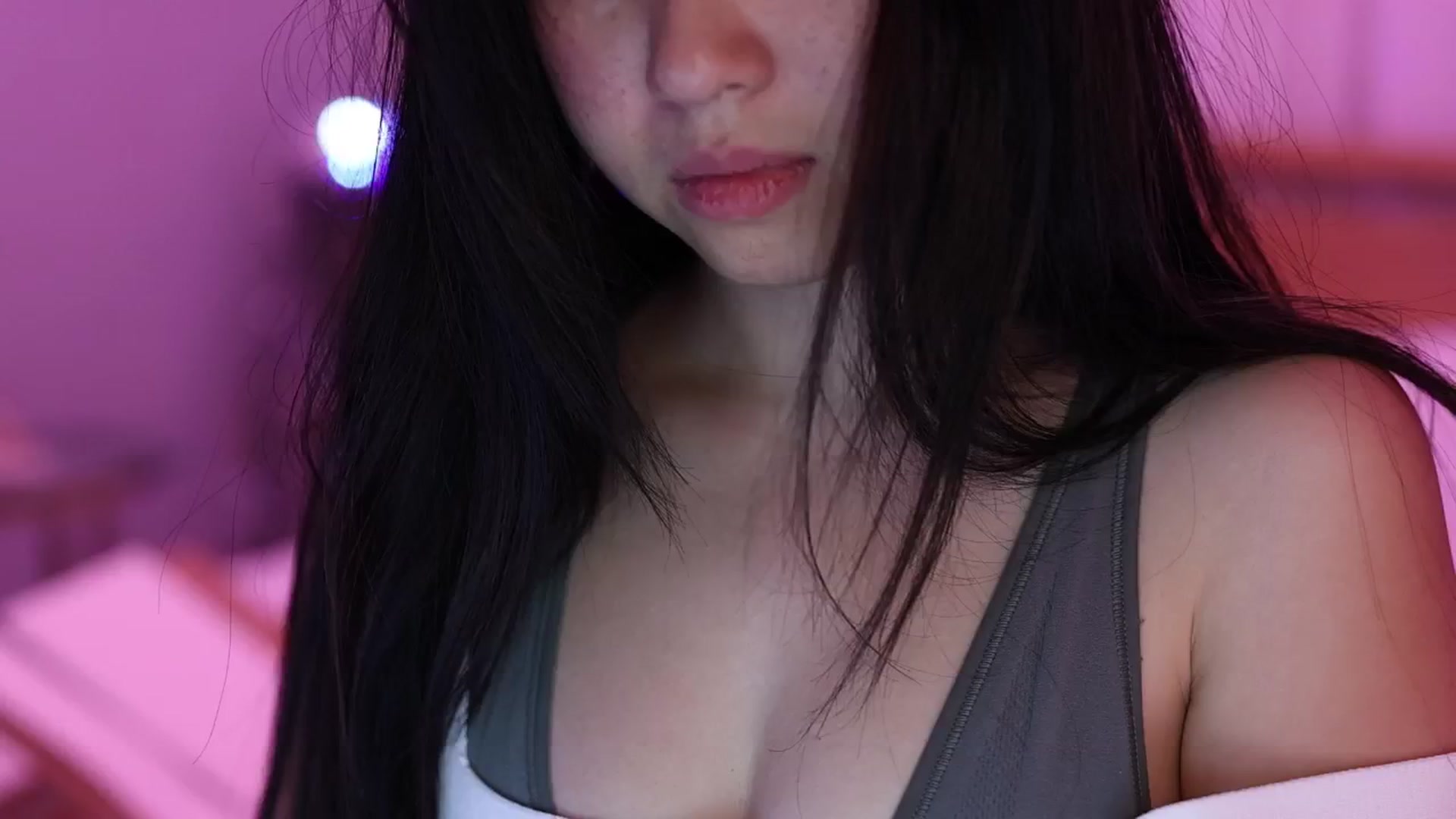 Gallery image thumbnail from daisii's myfreecams stream on, 09/24/2024, 02:30 image 17 of 20