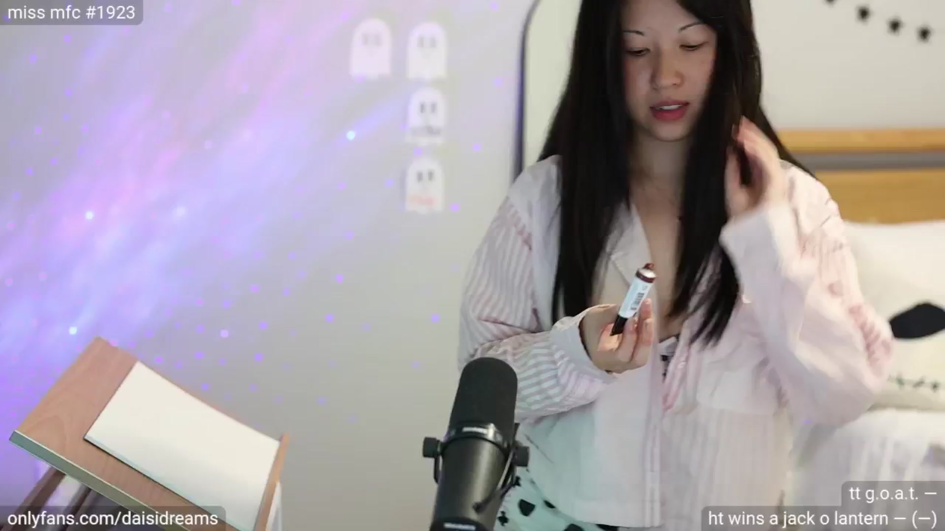 Gallery image thumbnail from daisii's myfreecams stream on, 10/09/2024, 02:01 image 9 of 20