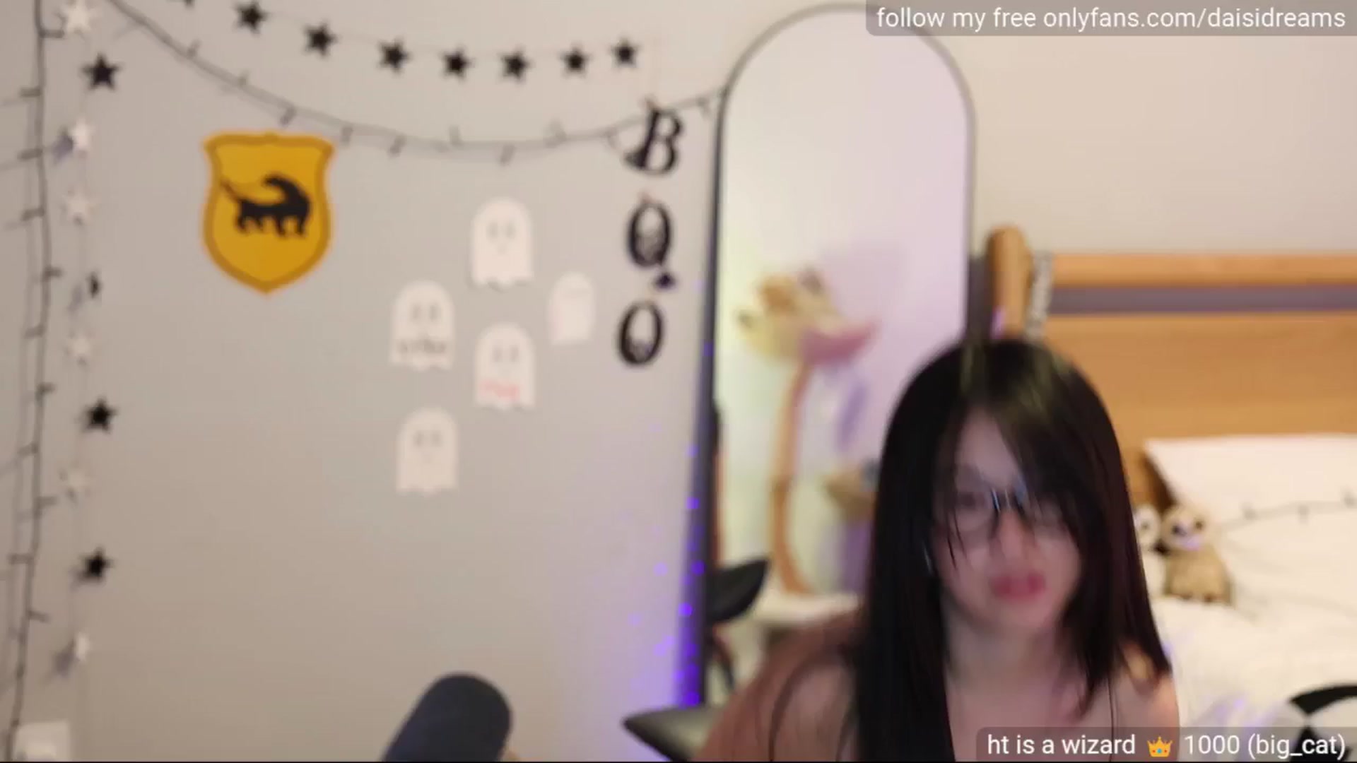 Gallery image thumbnail from daisii's myfreecams stream on, 10/14/2024, 07:13 image 17 of 20