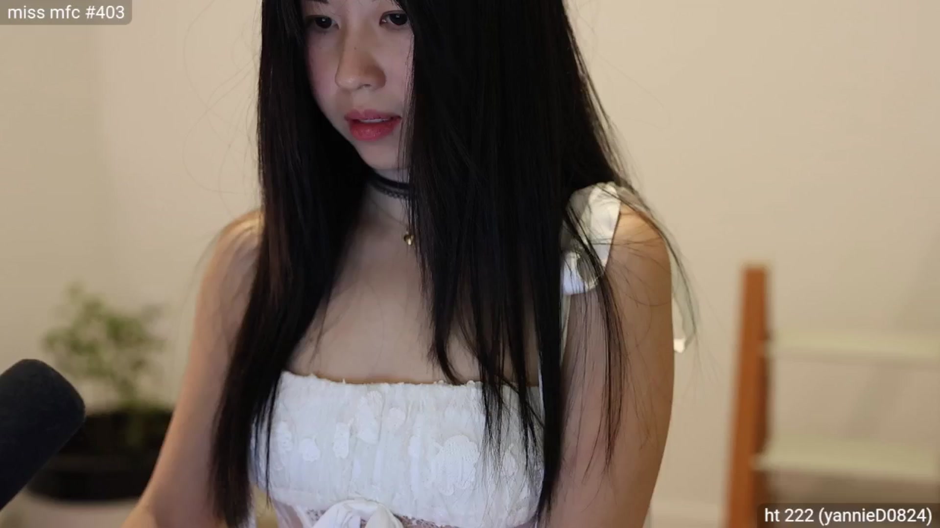 Gallery image thumbnail from daisii's myfreecams stream on, 12/28/2024, 02:52 image 18 of 20