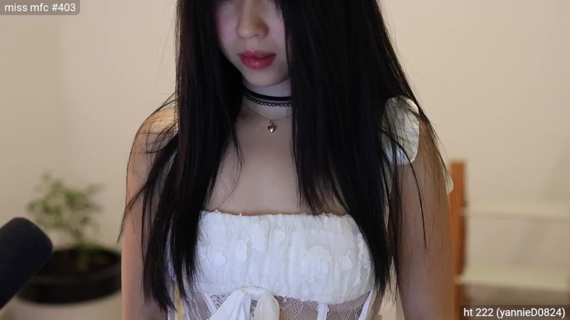 Gallery image thumbnail from daisii's myfreecams stream on, 12/28/2024, 02:52 image 20 of 20
