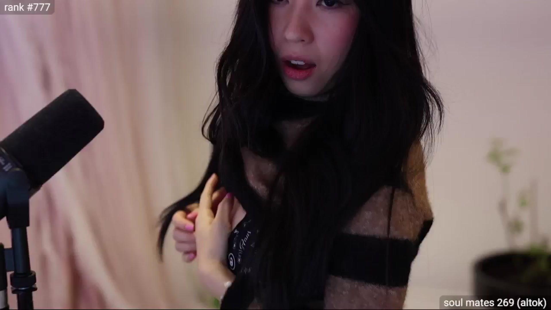 Gallery image thumbnail from daisii's myfreecams stream on, 01/04/2025, 05:50 image 2 of 20