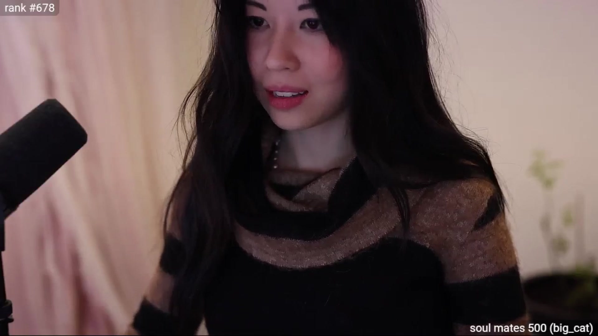 Gallery image thumbnail from daisii's myfreecams stream on, 01/04/2025, 05:50 image 6 of 20