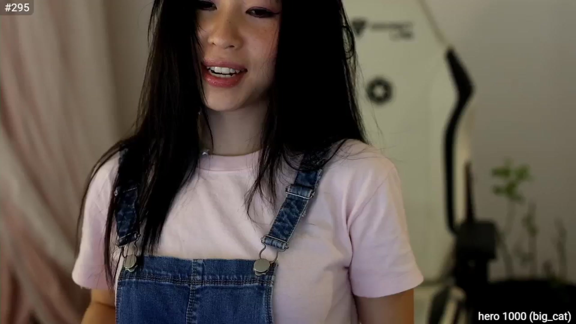 Gallery image thumbnail from daisii's myfreecams stream on, 01/09/2025, 07:27 image 7 of 20