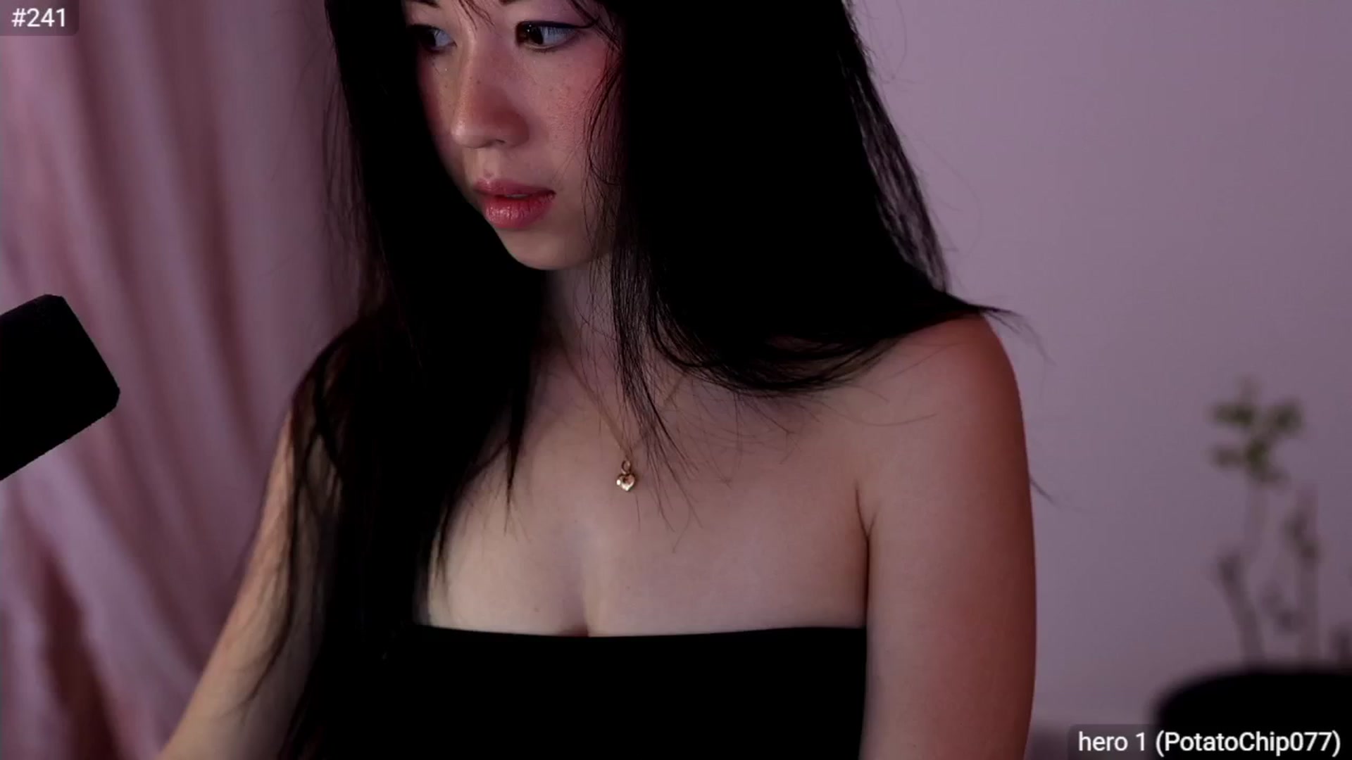 Gallery image thumbnail from daisii's myfreecams stream on, 01/10/2025, 07:31 image 1 of 20