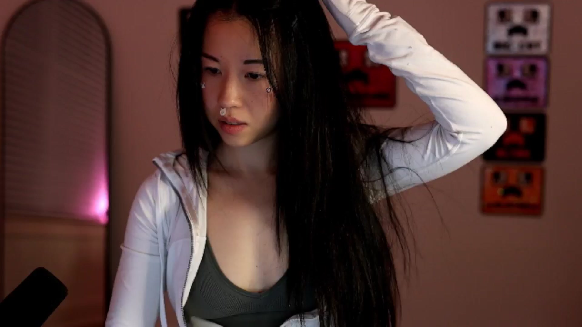 Gallery image thumbnail from daisii's myfreecams stream on, 03/11/2025, 04:13 image 13 of 20