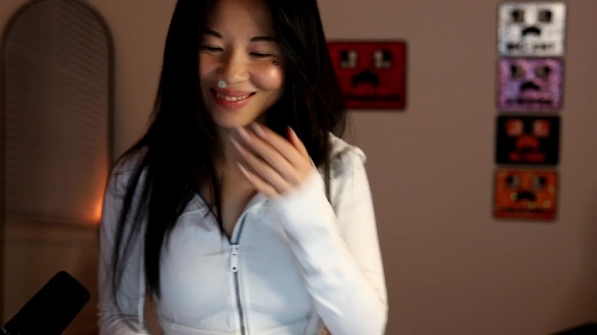 Gallery image thumbnail from daisii's myfreecams stream on, 03/11/2025, 04:13 image 2 of 20