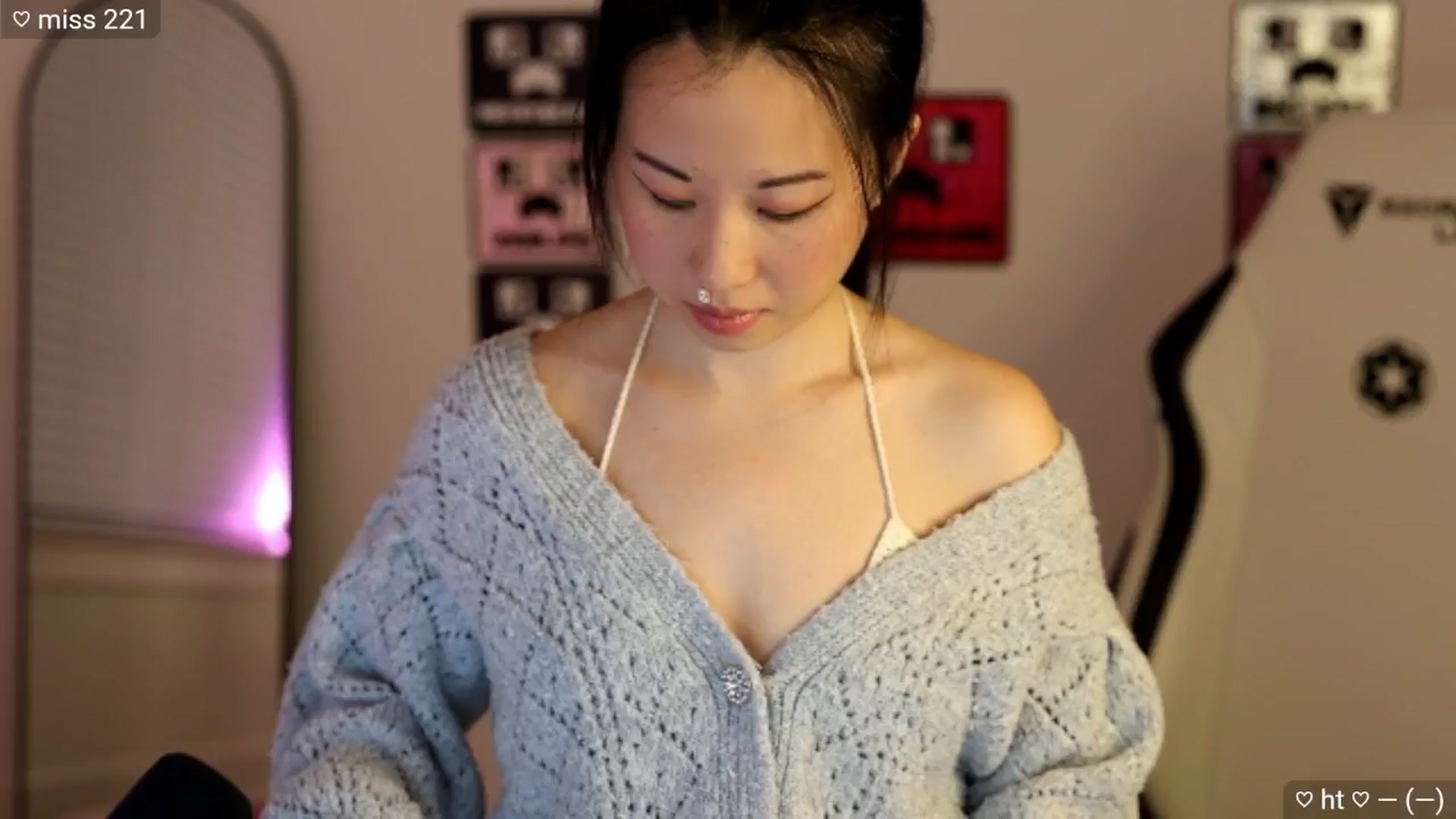 Gallery image thumbnail from daisii's myfreecams stream on, 03/12/2025, 02:26 image 2 of 20