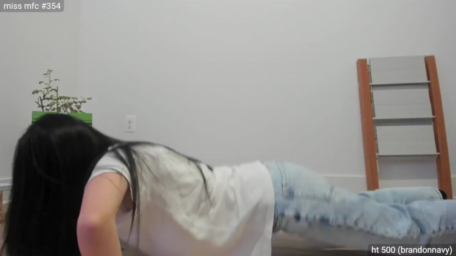 Gallery image thumbnail from daisipi3's myfreecams stream on, 12/29/2024, 05:51 image 4 of 20