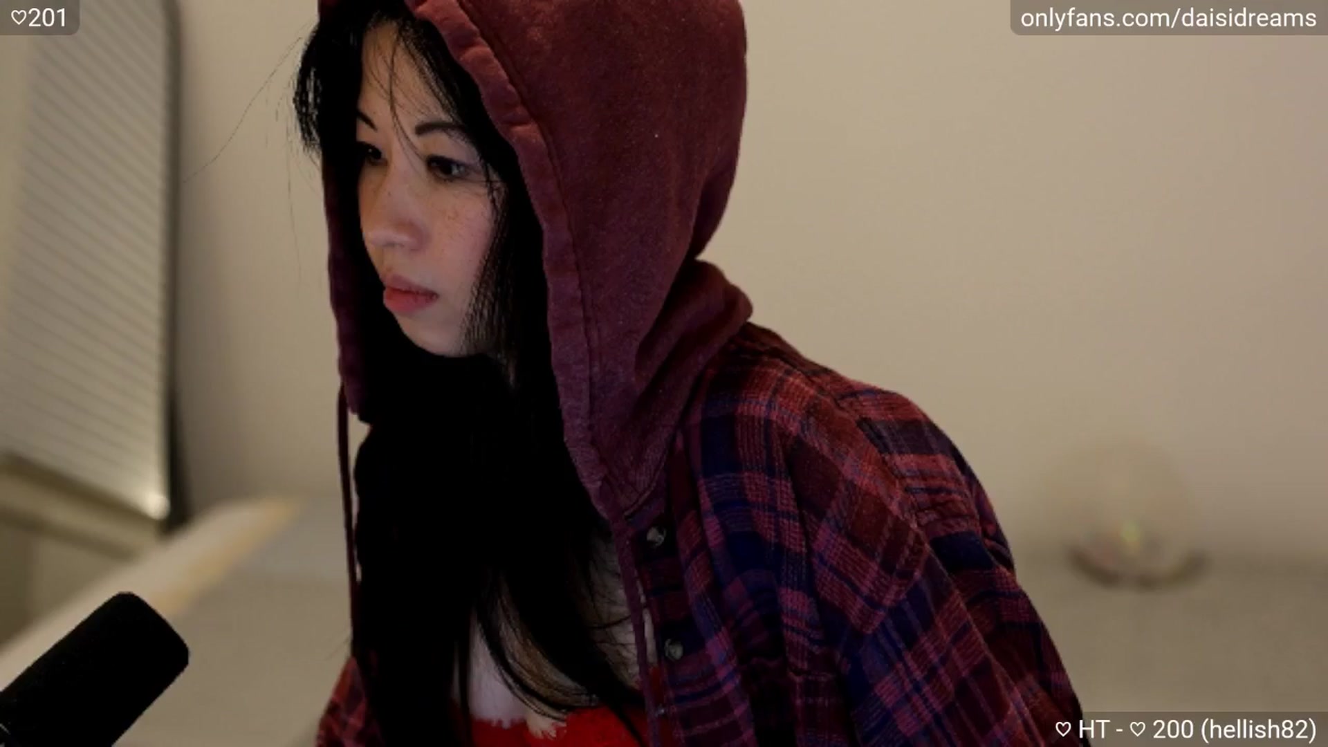 Gallery image thumbnail from daisipi3's myfreecams stream on, 03/20/2025, 05:13 image 9 of 20