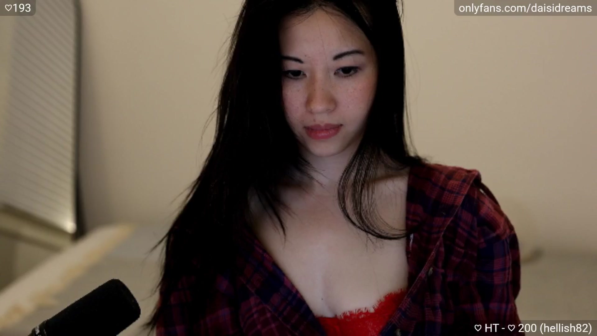 Gallery image thumbnail from daisipi3's myfreecams stream on, 03/20/2025, 05:13 image 18 of 20