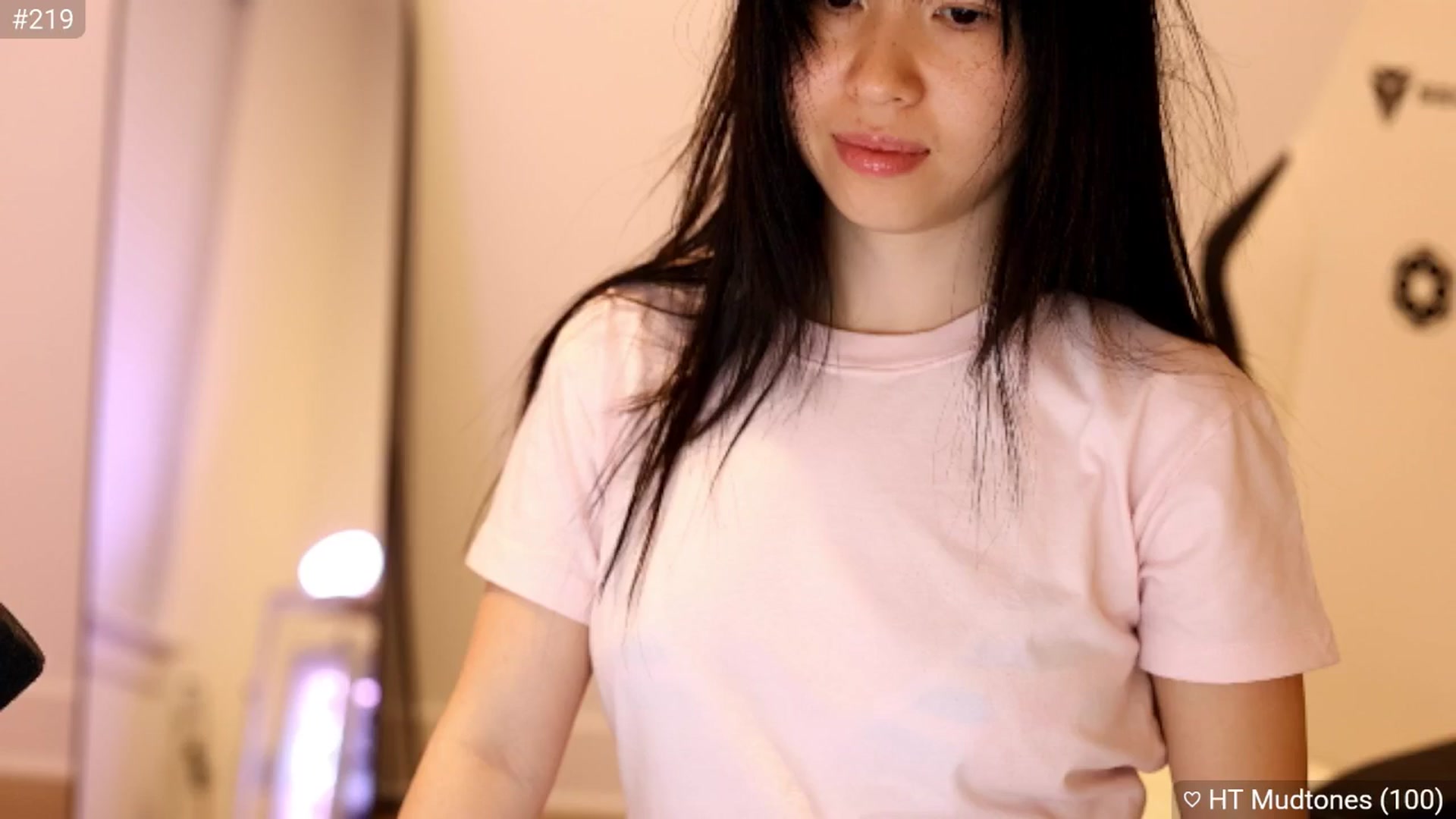 Gallery image thumbnail from daisipi3's myfreecams stream on, 03/27/2025, 04:04 image 9 of 20