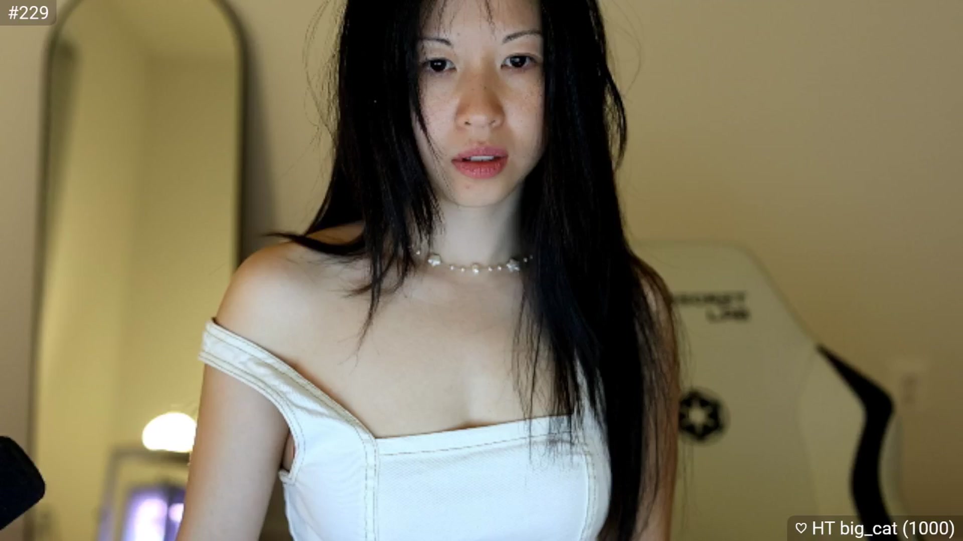 Gallery image thumbnail from daisipi3's myfreecams stream on, 04/01/2025, 05:20 image 16 of 20