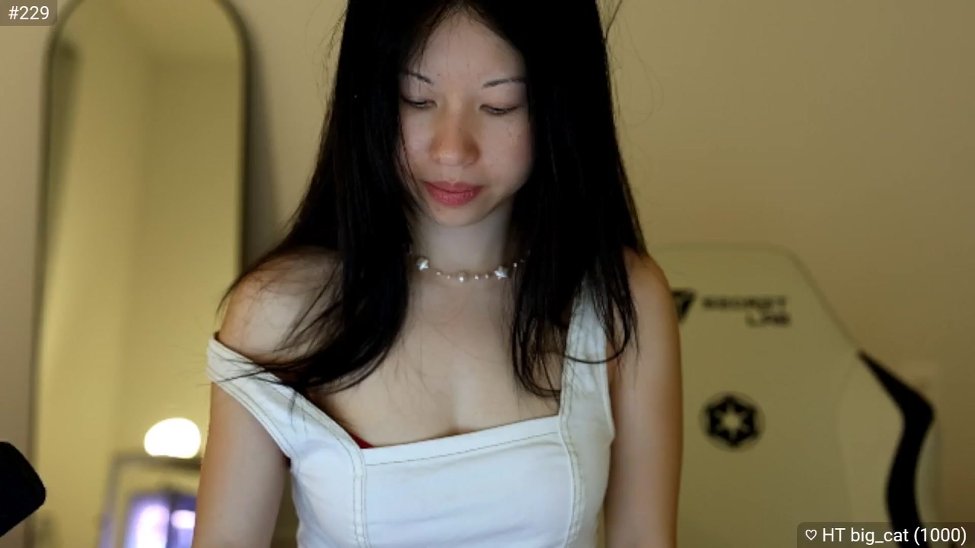 Gallery image thumbnail from daisipi3's myfreecams stream on, 04/01/2025, 05:20 image 7 of 20