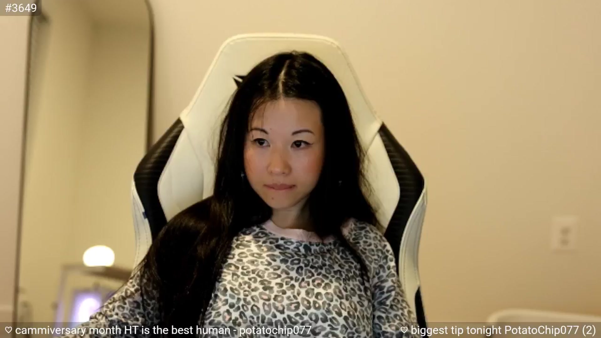 Gallery image thumbnail from daisipi3's myfreecams stream on, 04/02/2025, 04:32 image 3 of 20