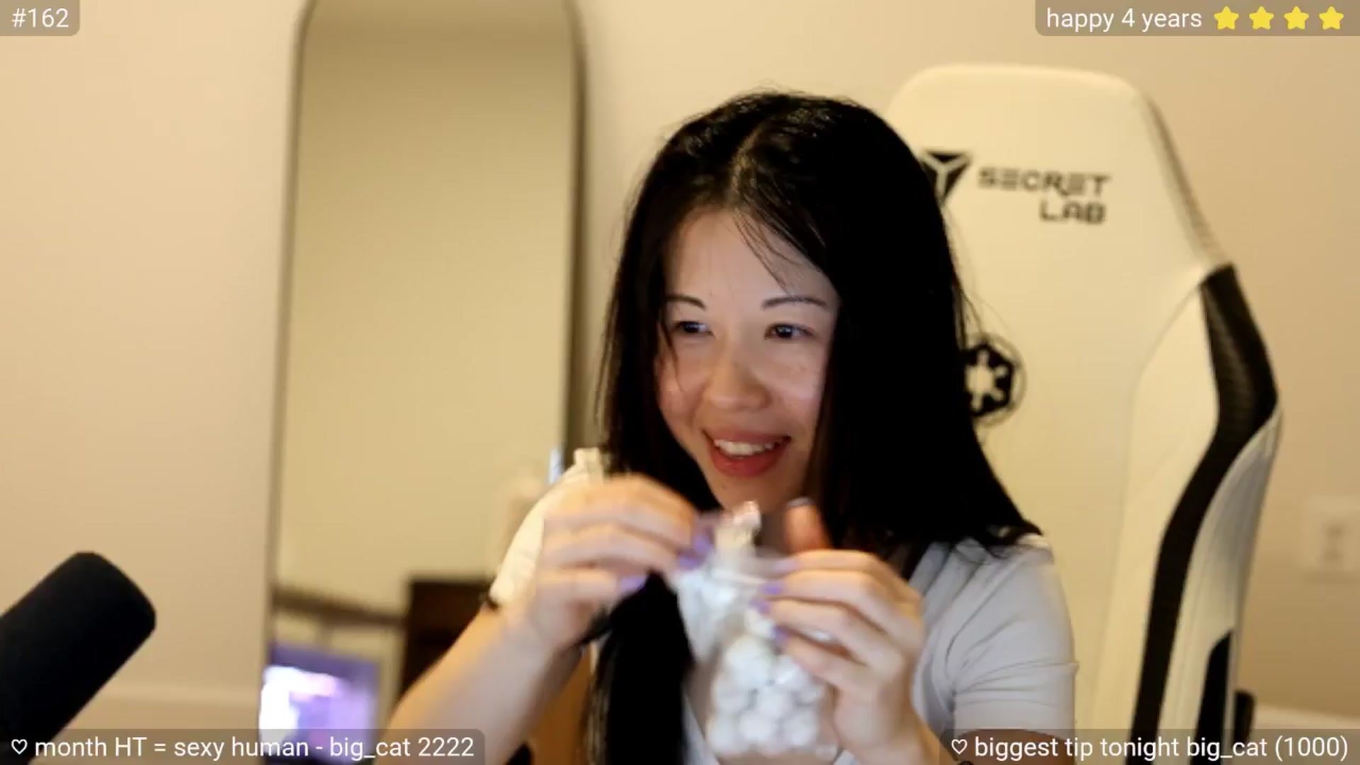 Gallery image thumbnail from daisipi3's myfreecams stream on, 04/03/2025, 05:57 image 12 of 20
